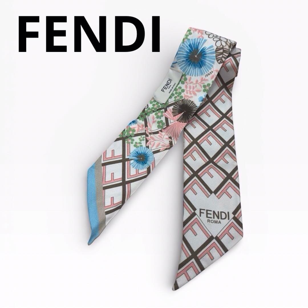 FENDI フェンディ　ズッカ柄　FFロゴ　ラッピー　花柄　スカーフ　小物 美品 FENDI フェンディ ズッカ FFロゴ マルチカラー ラッピー スカーフ