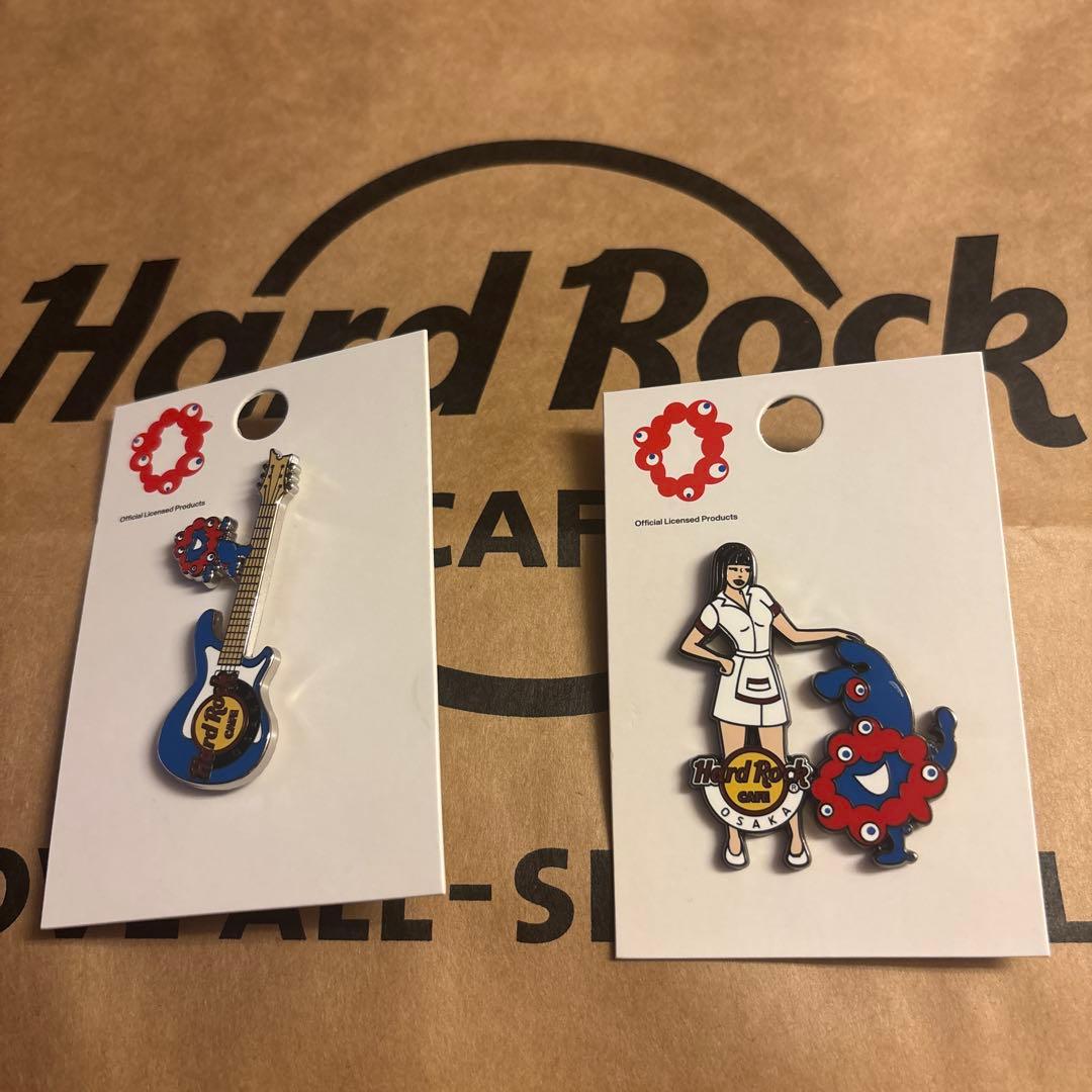 ハードロックカフェ ミャクミャク コラボピンバッジ2種類セット