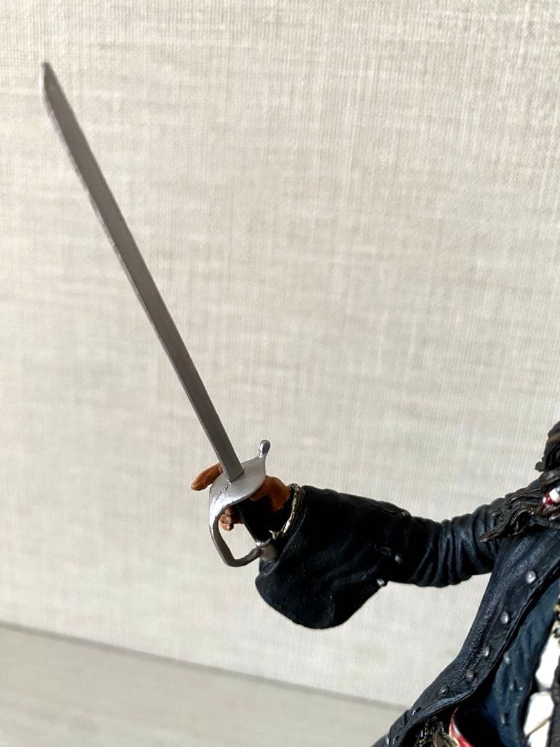 パイレーツオブカリビアン　ジャック・スパロウフィギュア 約30cm