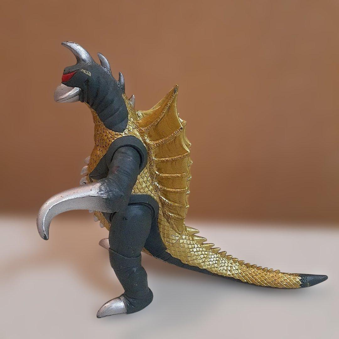 しょうこ様専用】昭和版バラゴン＆ハセガワ リアルフィギュア 2点