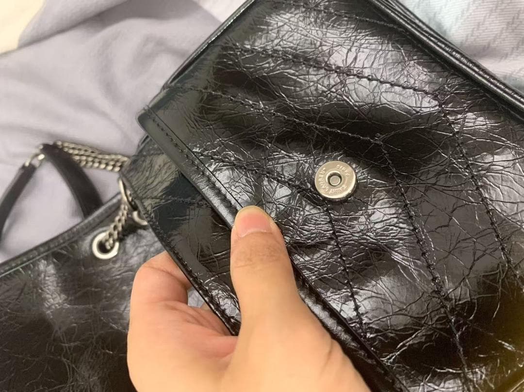 YSL ニキ ミディアム レザー ショルダーバッグ~~~