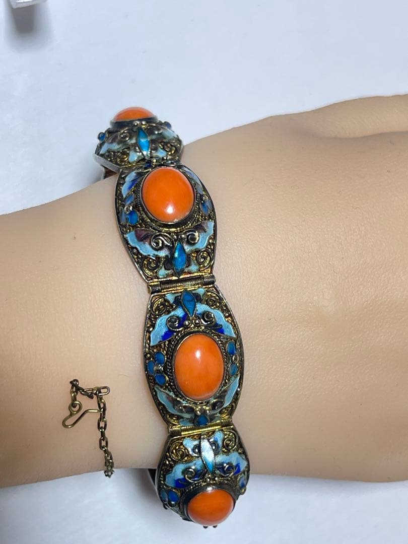 レア】DisneyAuctions スティッチ イースターデザイン ピンバッジの