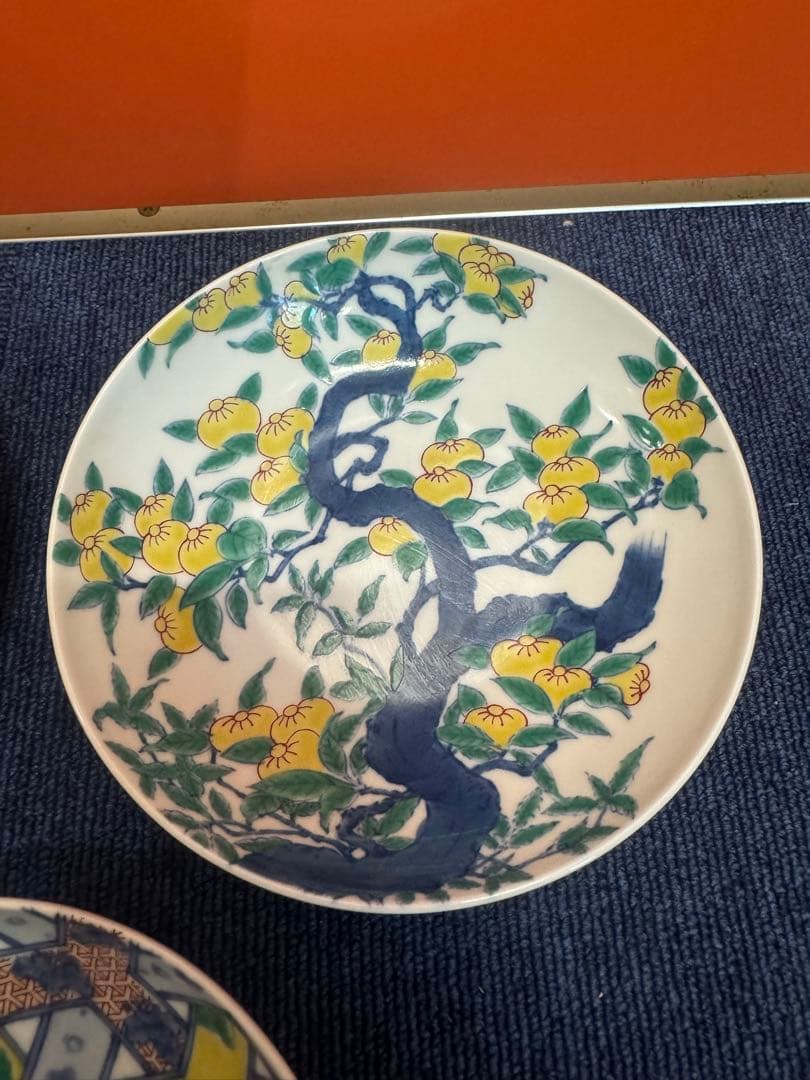 1647 其泉色絵三方がらみ桐文皿橘文皿小手毬文皿