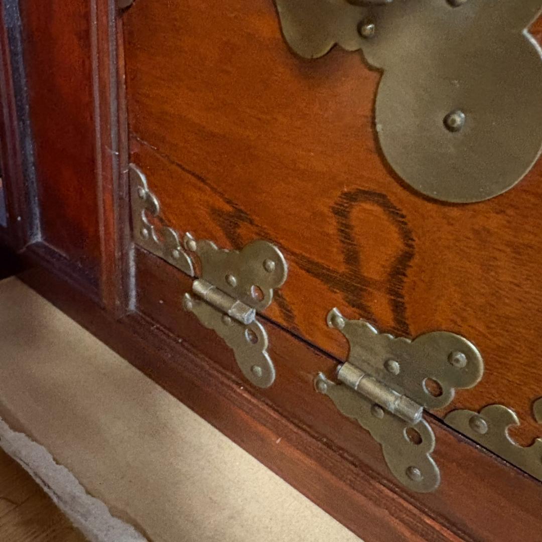 李朝家具 魚錠前付き 彫文字 ヤクジャン 薬箪笥 小引き出し 韓国朝鮮 古