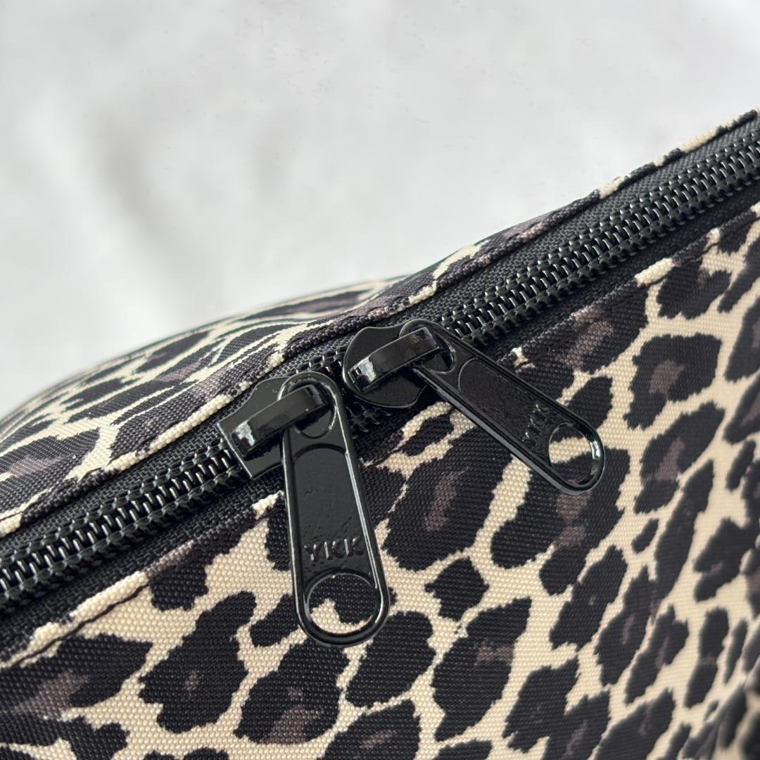 極美品 エルベシャプリエ ナイロン舟型 ショルダーバッグ パンサーブラン