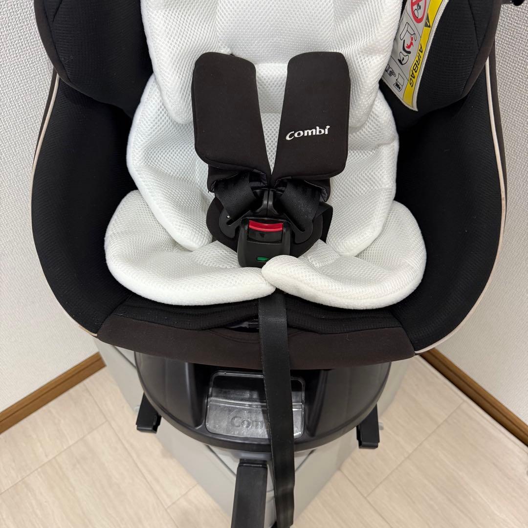 美品【限定色】Combi クルムーヴスマートisofixエッグクッションNeo