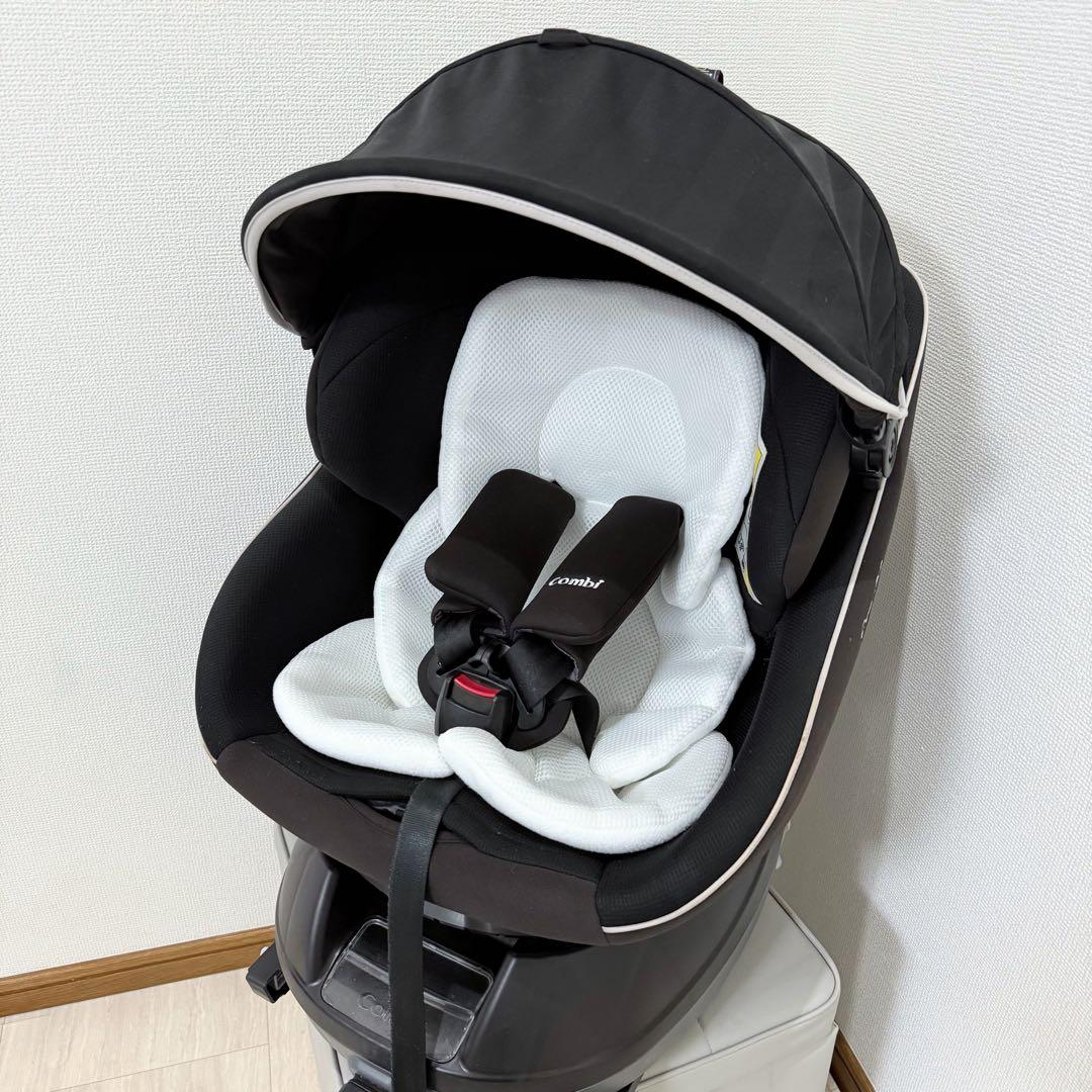 美品【限定色】Combi クルムーヴスマートisofixエッグクッションNeo