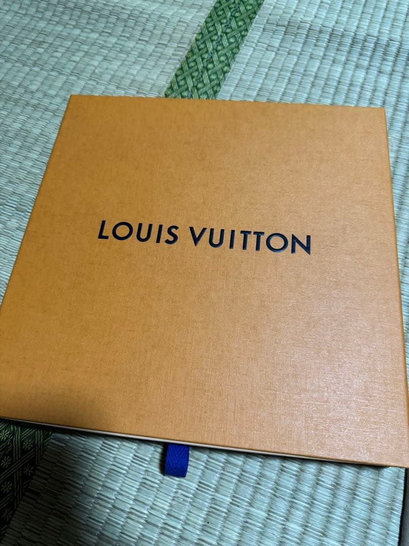 LOUIS VUITTON モノグラム カイエ ギュスターヴ 手帳 メモ帳 VUITTON