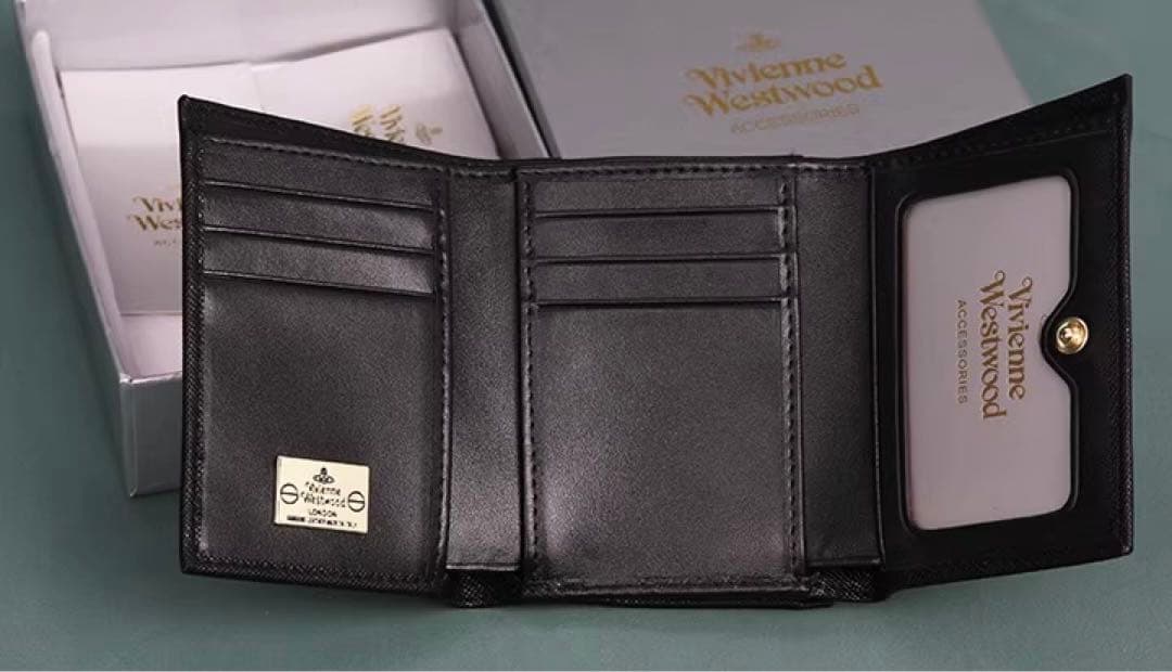 ヴィヴィアン三つ折り財布金マーク-13106 - メルカリ