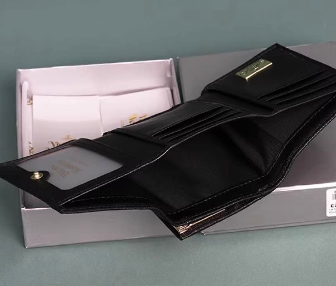 ヴィヴィアン三つ折り財布金マーク-13106 - メルカリ