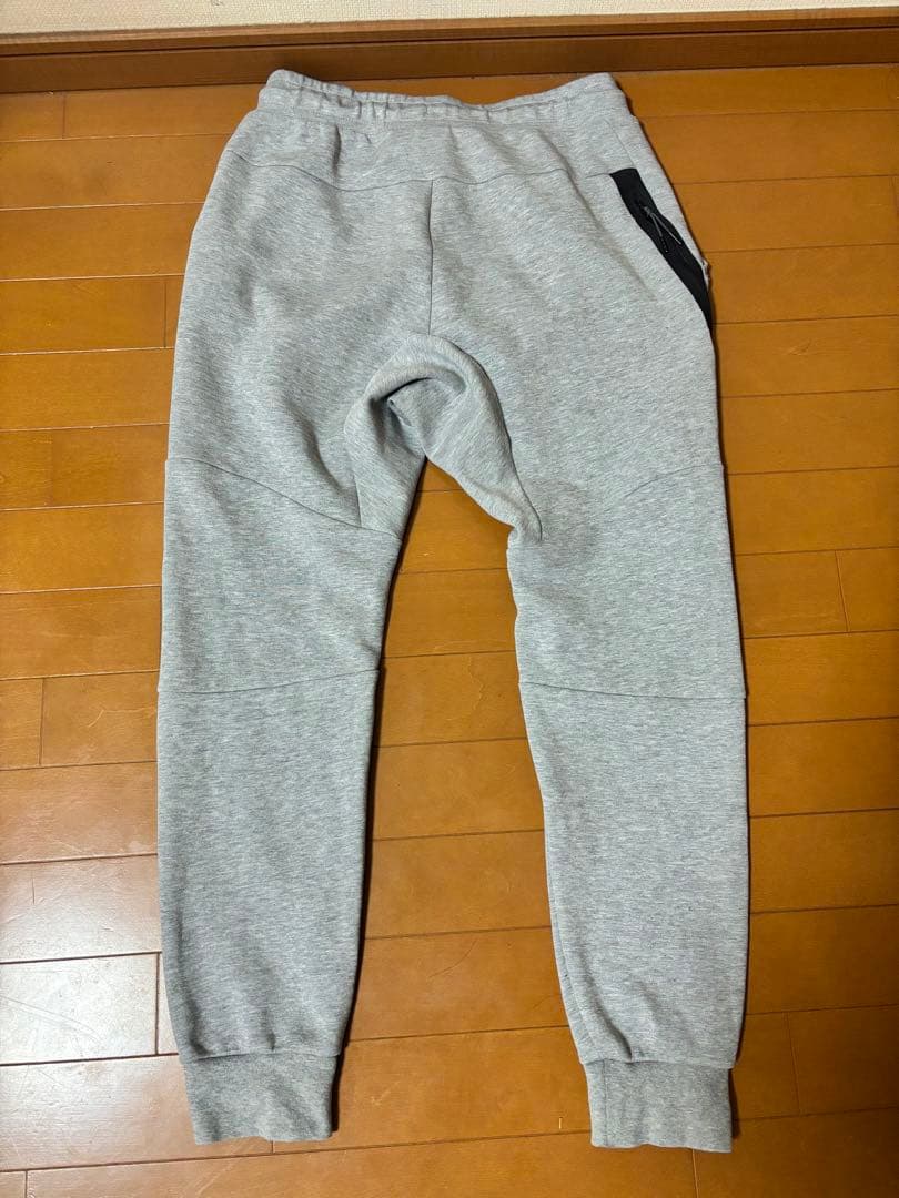 イラン軍　NIKEテックフリーススウェット上下セット サイズM