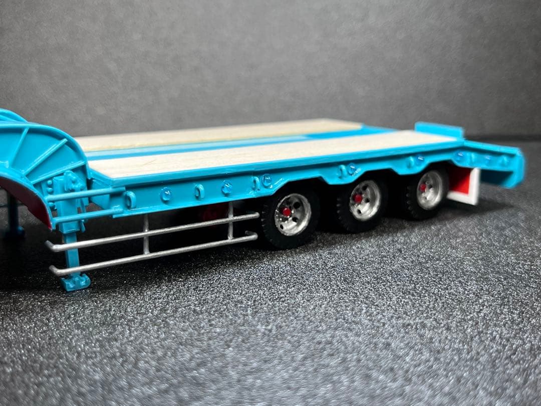 24⭐︎　1/50 3軸ショートトレーラー　建機　重機