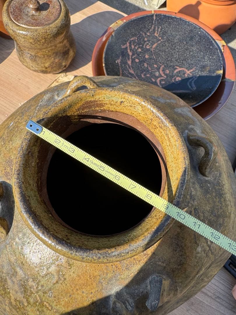 陶器製の茶色い丸型壺 備前焼？古備前？四耳 壺