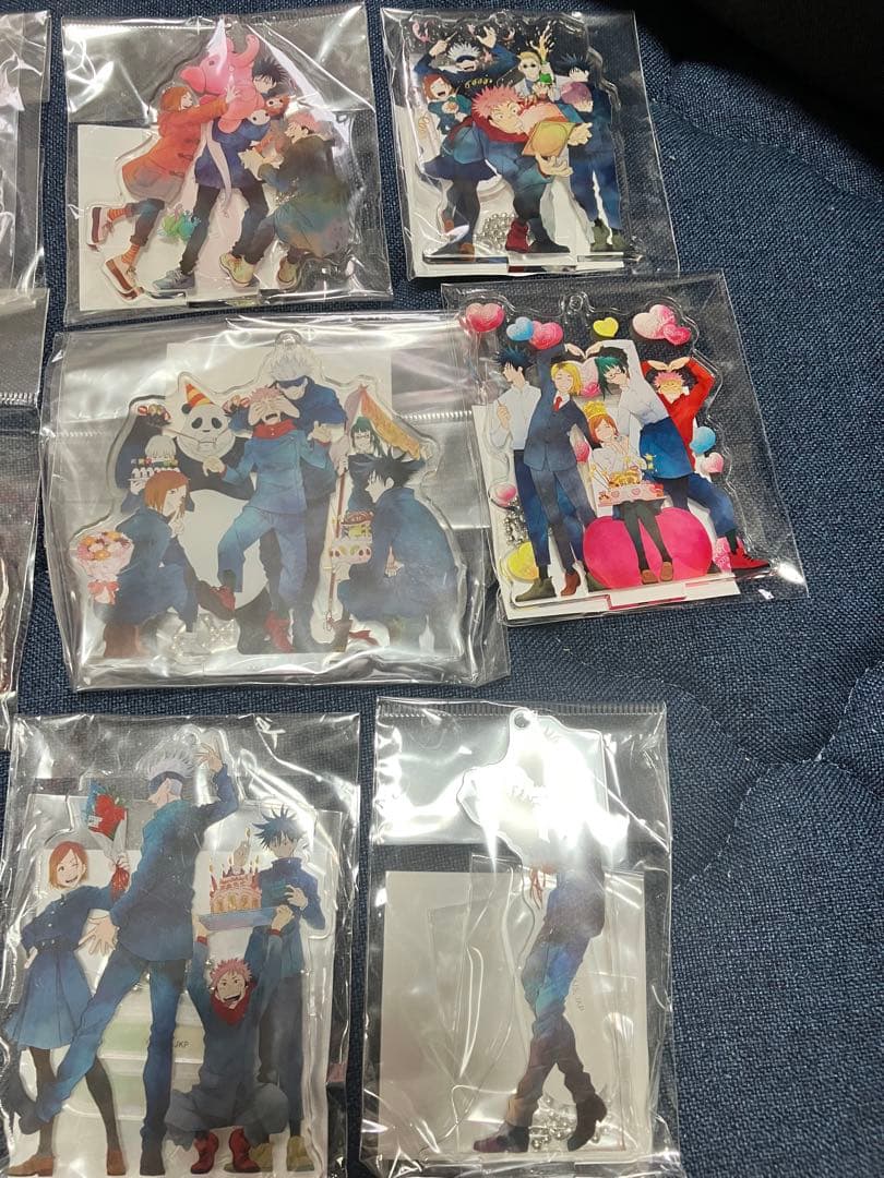 呪術廻戦 MAPPA バースデー アクリルフィギュア 缶バッジ