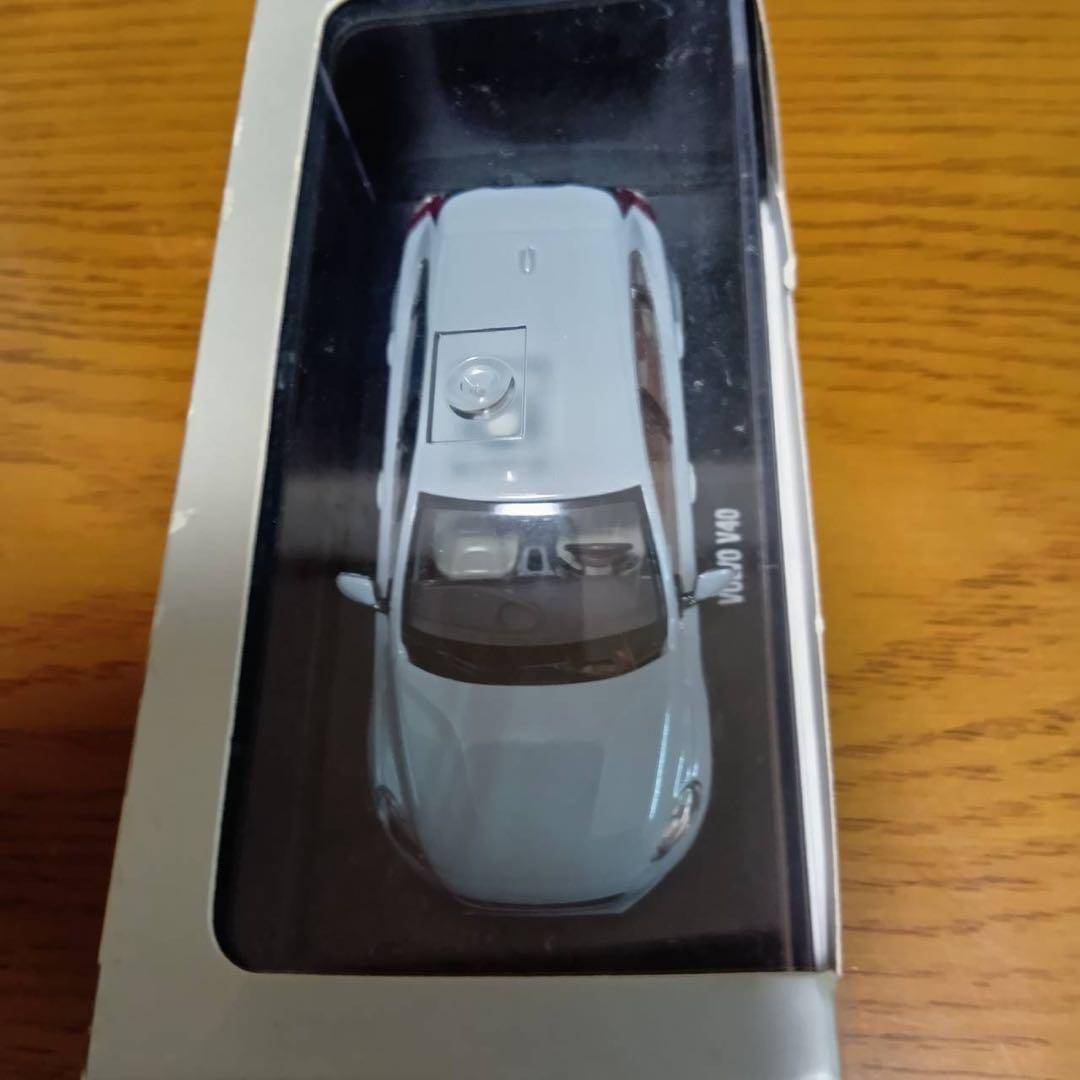 MOTORART モーターアート　ボルボ　V40 1/43