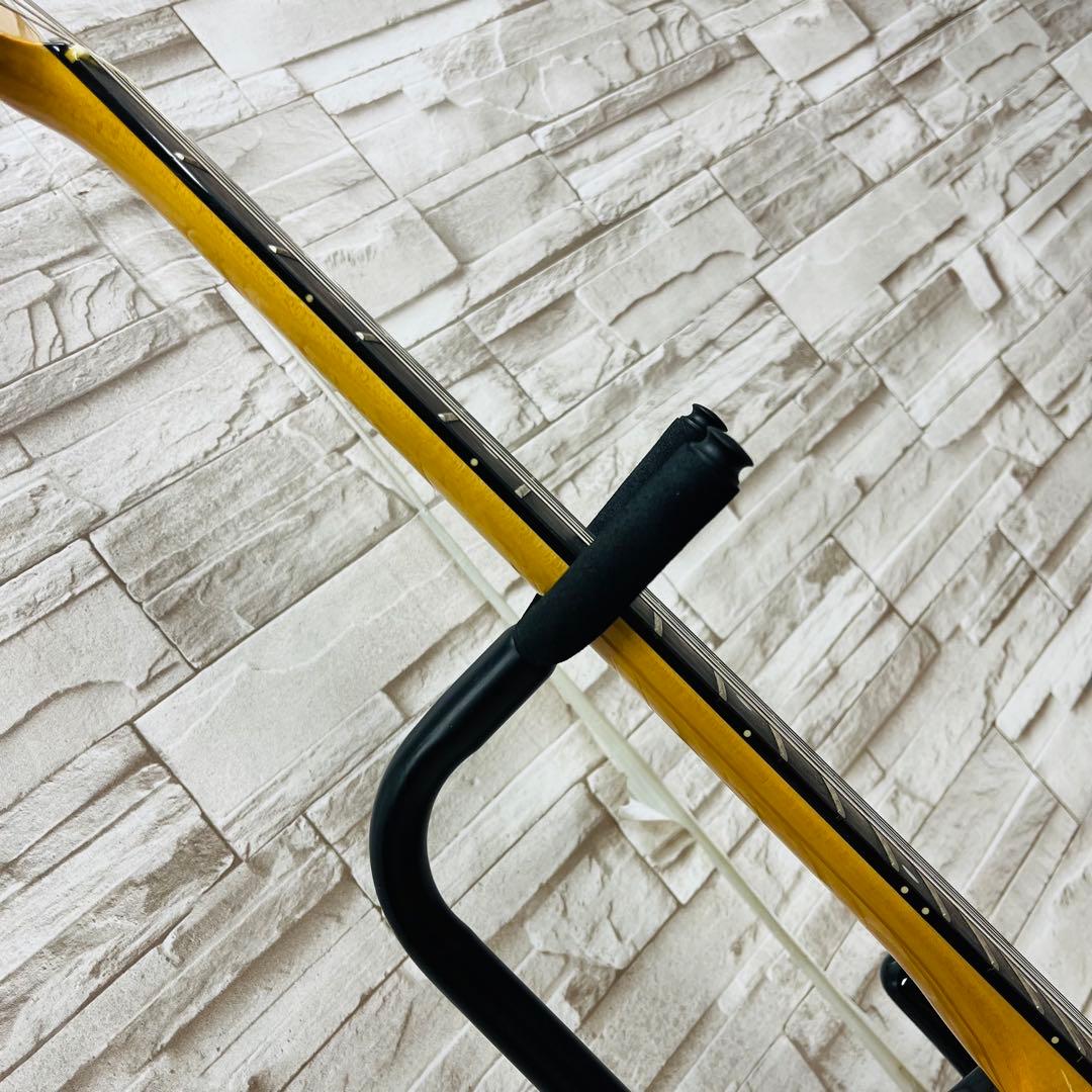 美品 Bacchus UNIVERSE SERIES ストラトタイプエレキギター