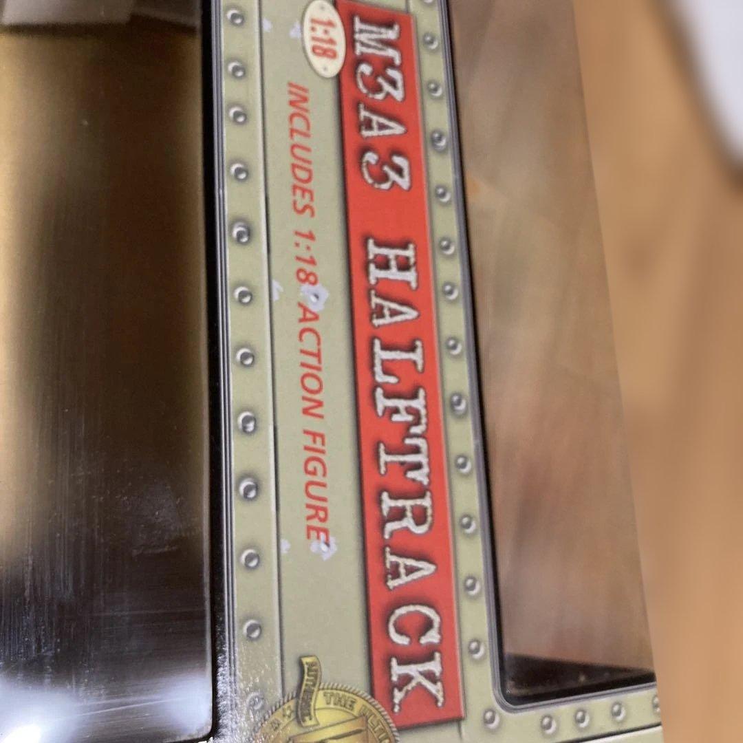 21st CENTURY TOYS M3A3 HALFTRACK 1:18