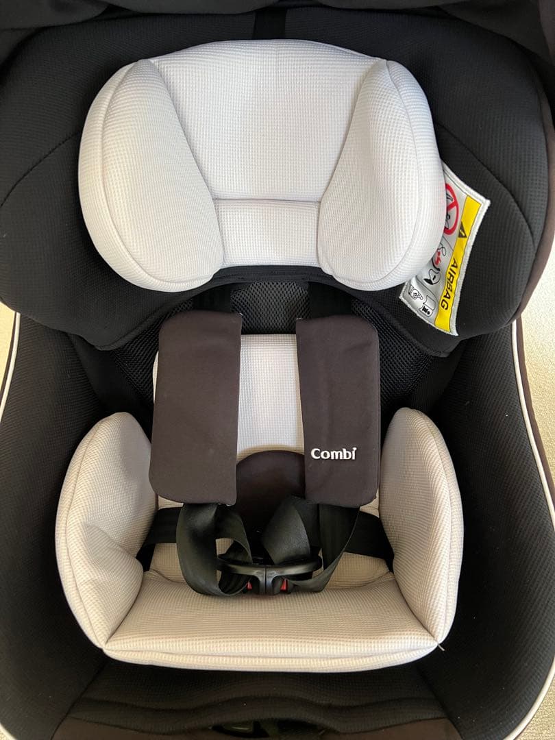 combi クルムーヴ エッグショック ISOFIX チャイルドシート