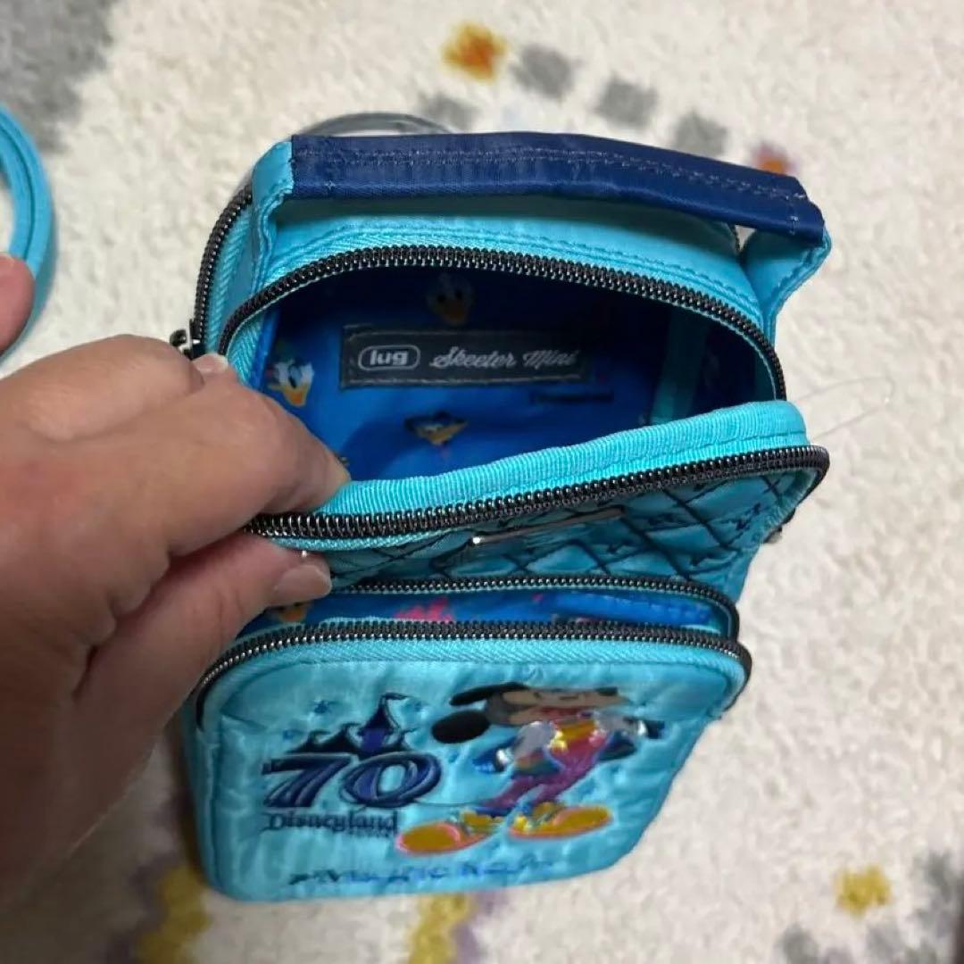 新品カリフォルニア ディズニー 70周年記念グッズ ショルダーバッグ