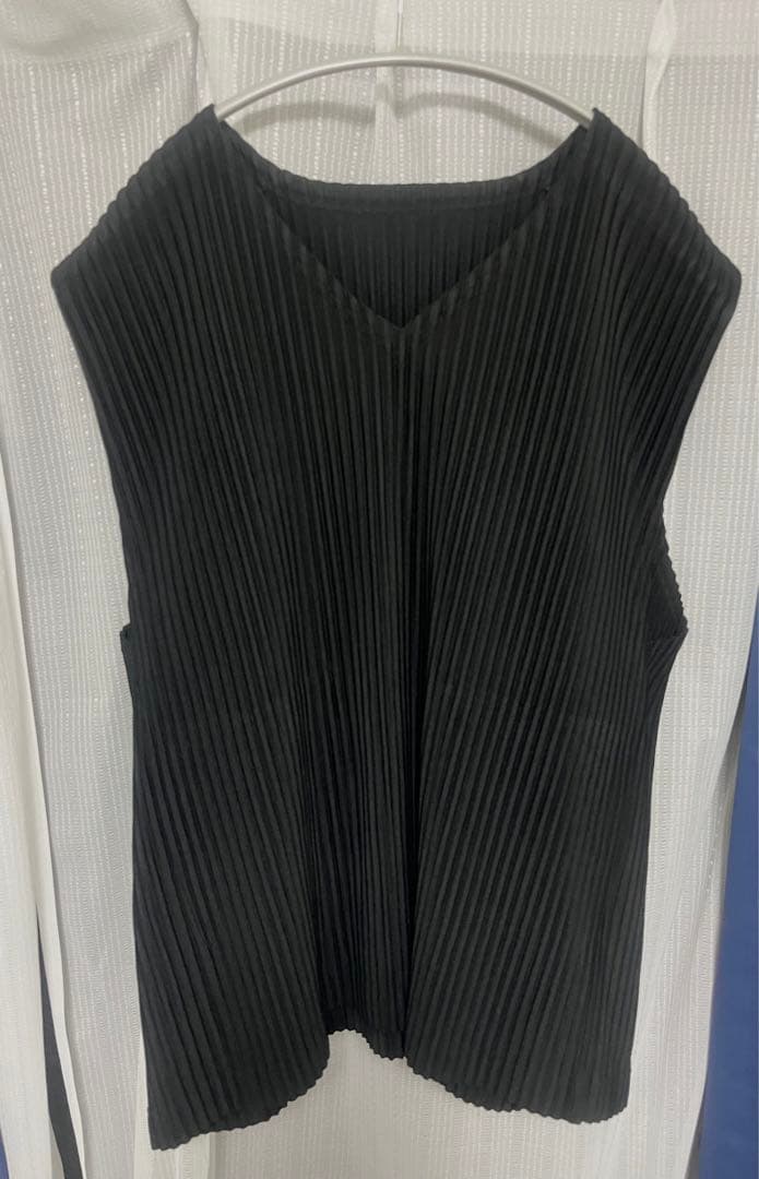 HOMME PLISSE Issey Miyake Vネック ベスト S115405394
