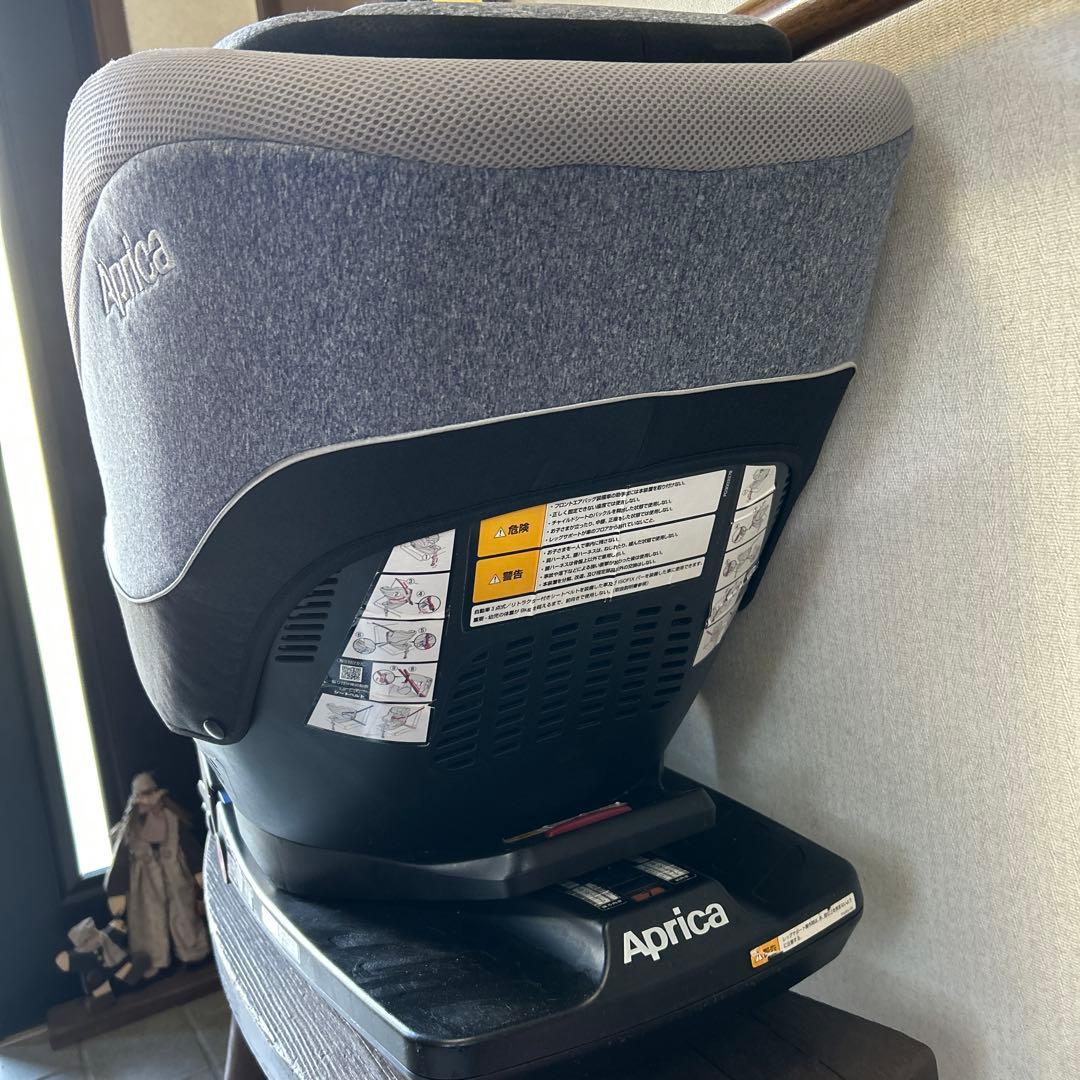 Aprica 車用チャイルドシート クルリラ