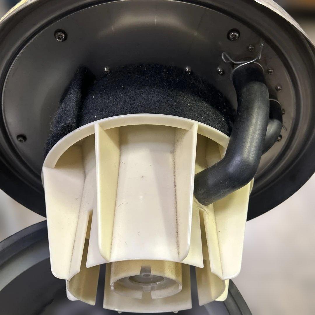 6300 日立 吸水型掃除機 CV-98WH2 紙パックレス コード式 乾湿両用