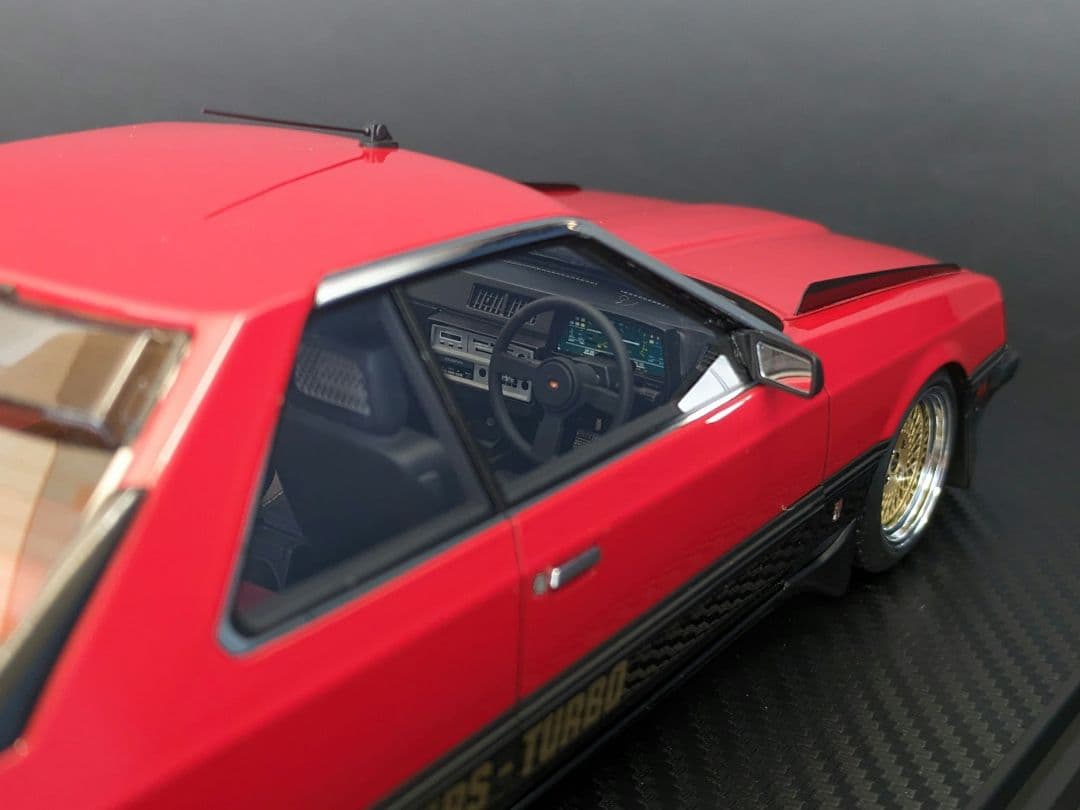 イグニッションモデル 1/18 スカイライン 2000 RS-Turbo R30
