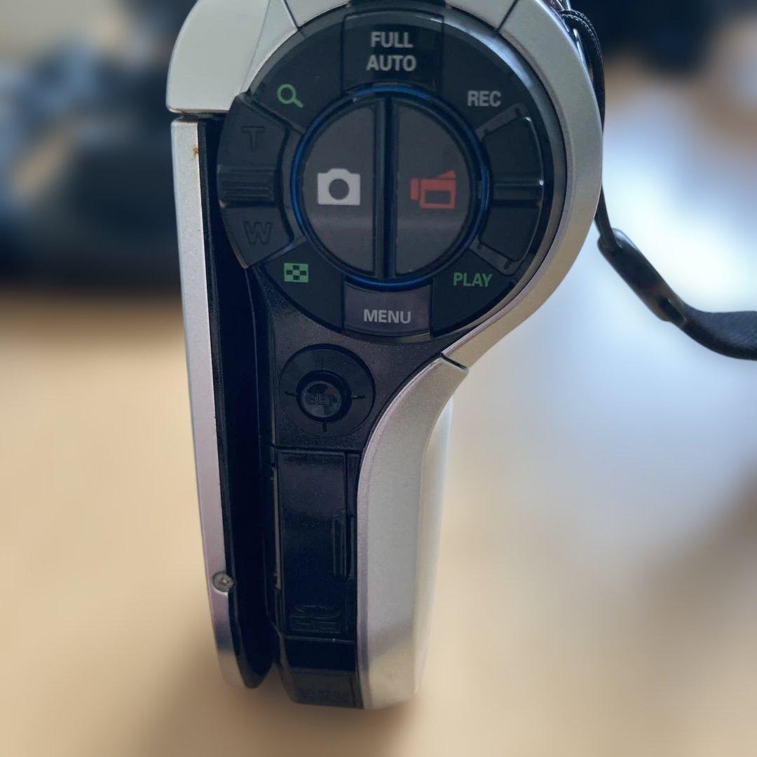 Xacti ビデオカメラ 10倍ズーム 本体　充電器付き