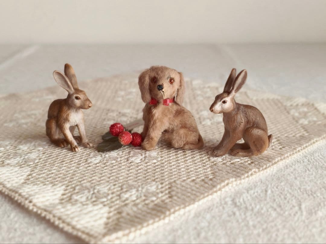 vintage dog ୨୧ * リアルファーの おすましワンちゃん