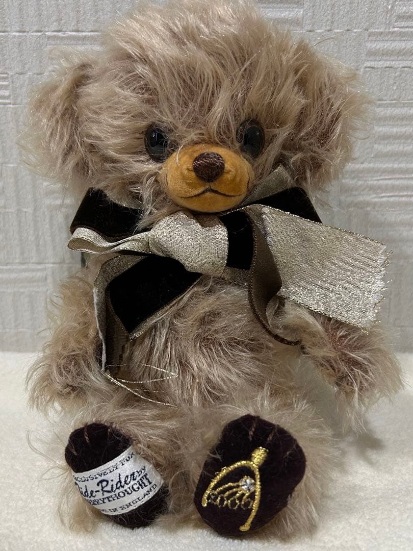 ミレニアム・シルバーアイズ・チーキー メリーソート社のテディベア