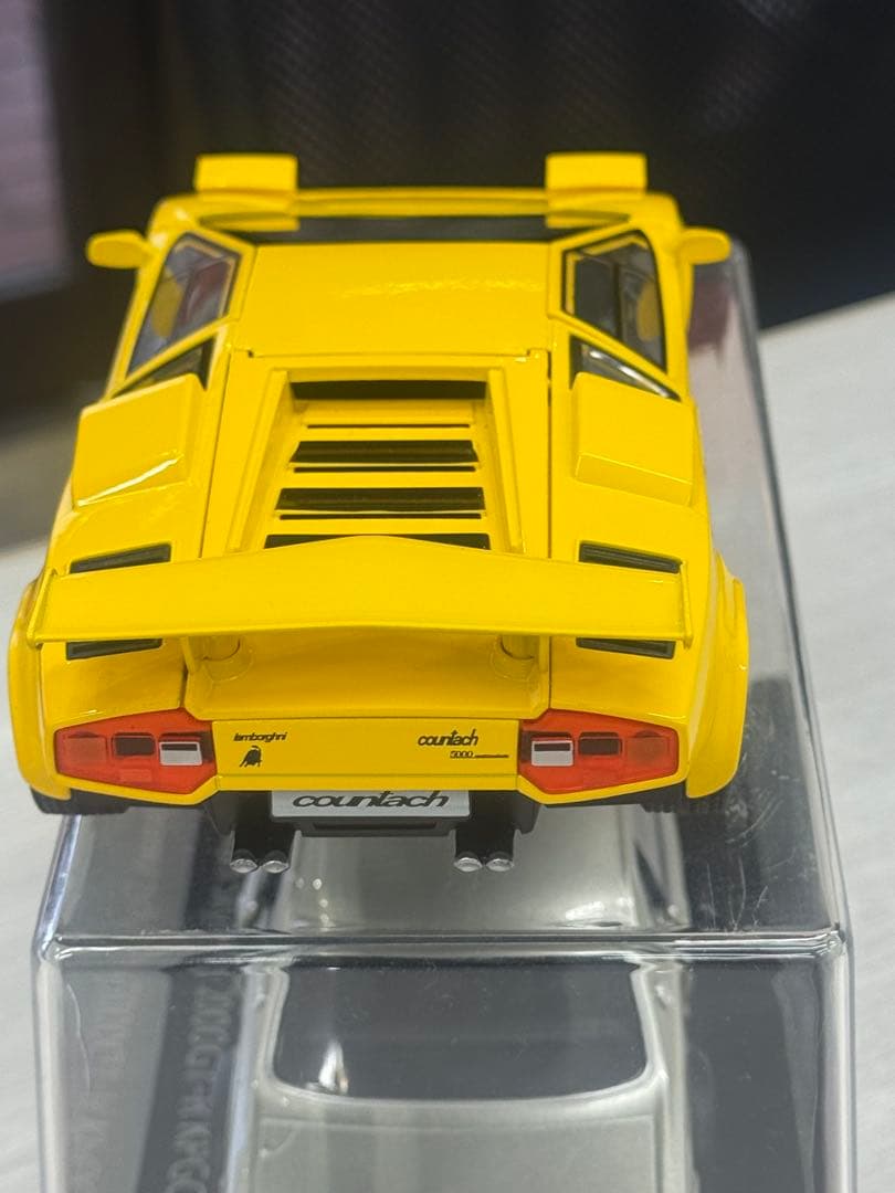 ランボルギーニ イエロー 1/24
