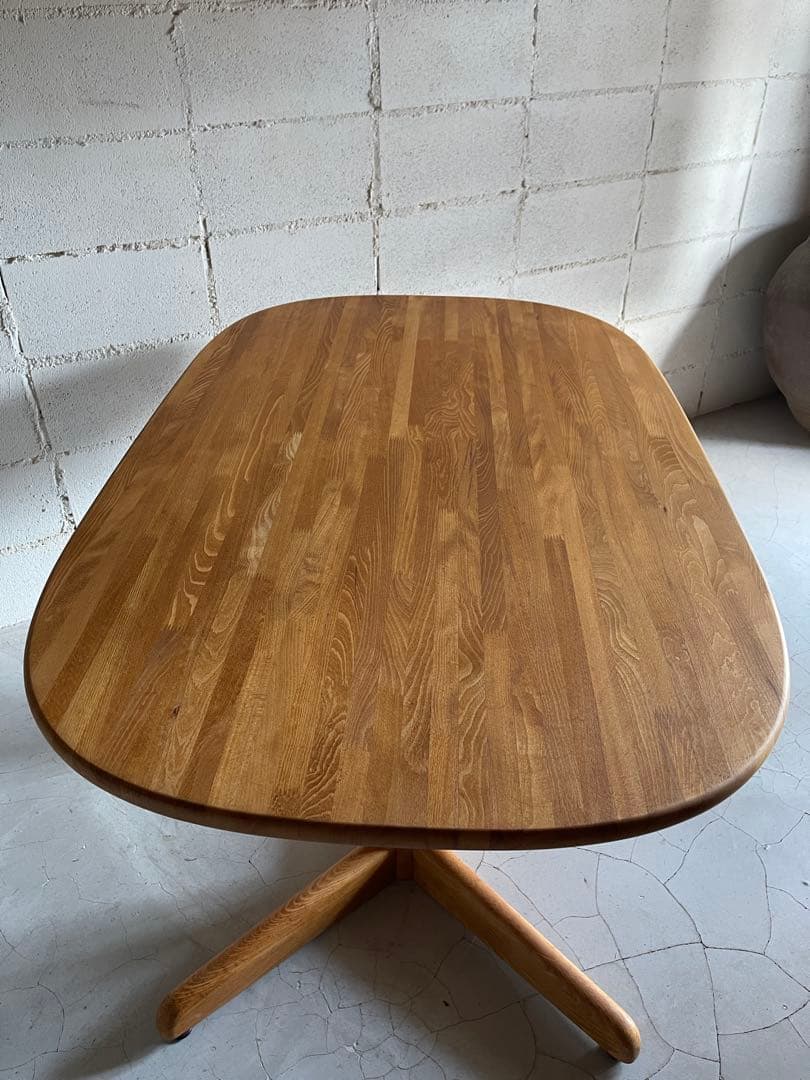 飛騨産業　オールドキツツキマーク　ダイニングテーブル　オーク材無垢　ヴィンテージ