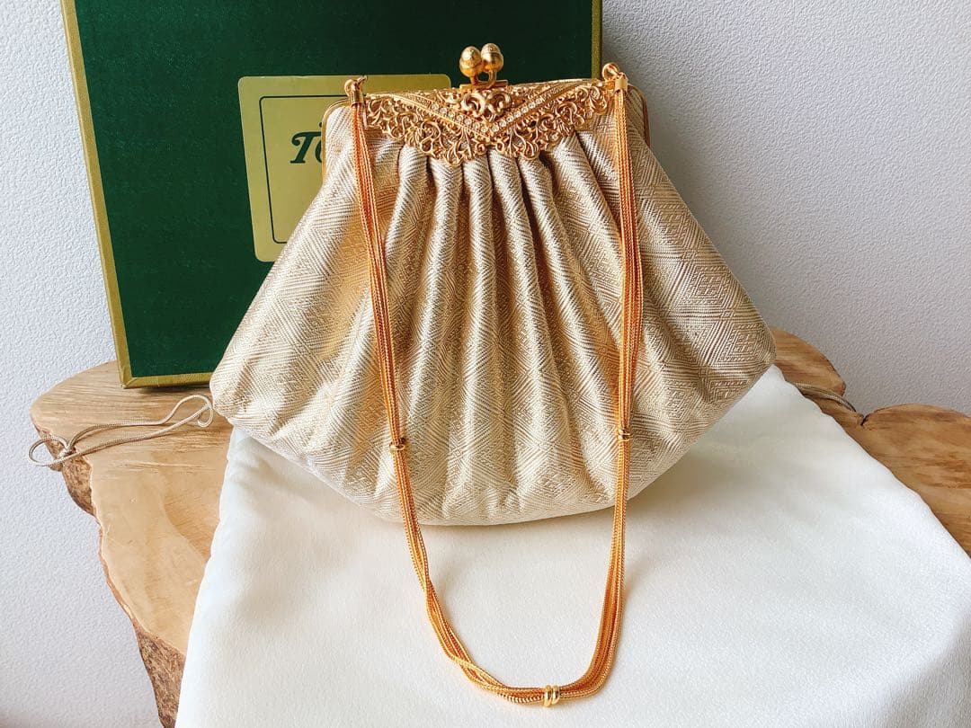 希少【とりゐ】金銀糸箔正絹バッグ　パーティーバッグ　ゴールド　帝国ホテル　着物