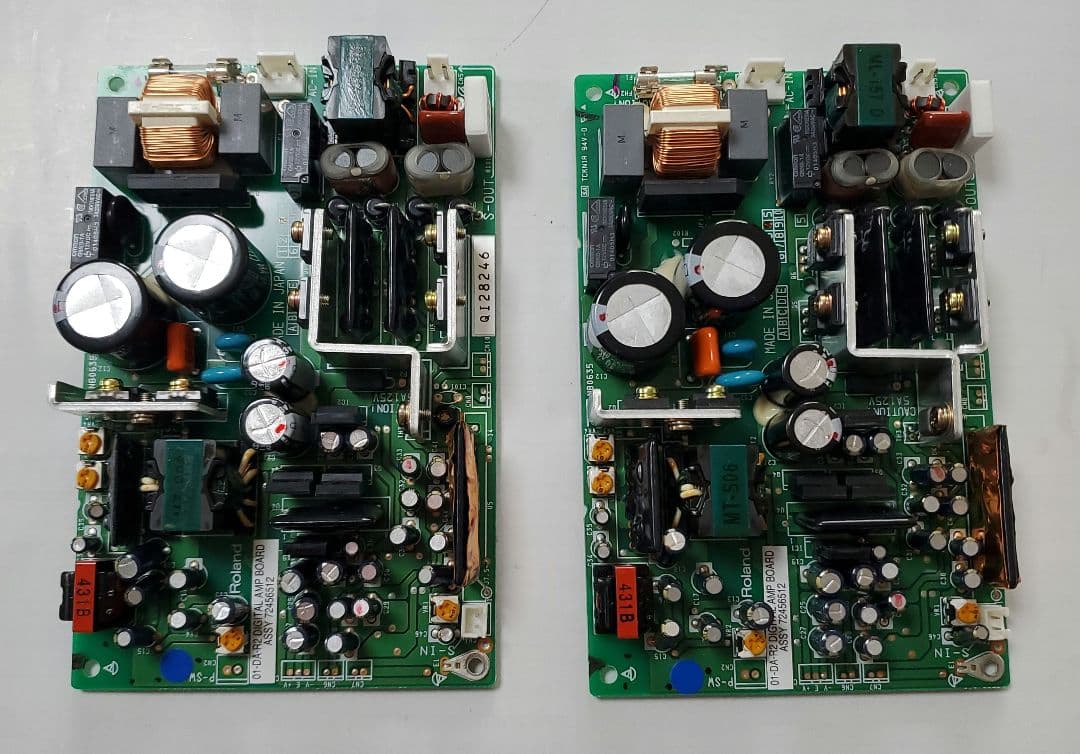 フライングモール製 OEM 01-DA-R2 デジタルアンプ 2枚