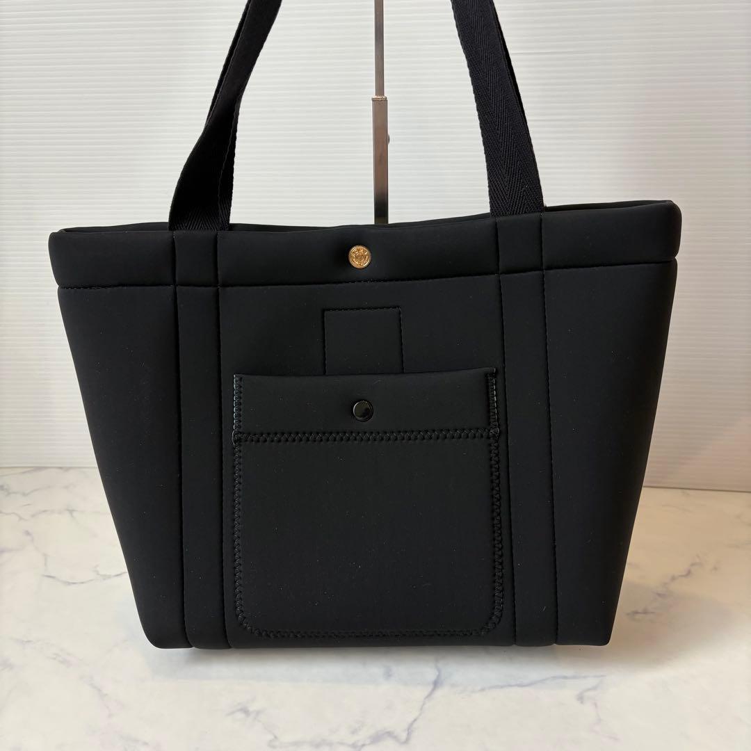 新品タグ付 ADMJ 定価2.8万円 ウレタン素材 トートバッグ 完売品