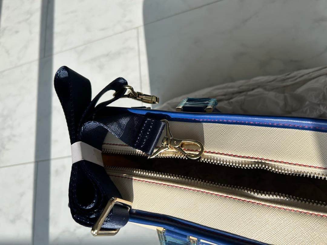 【Furbo design】フルボデザイン　ホワイトビジネスバッグ　新品未使用