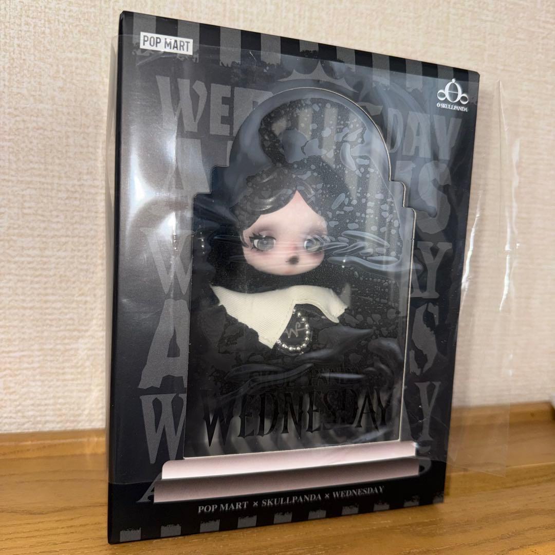 POPMART ポップマート　スカルパンダ　ウェンズデー　NY ニューヨーク限定