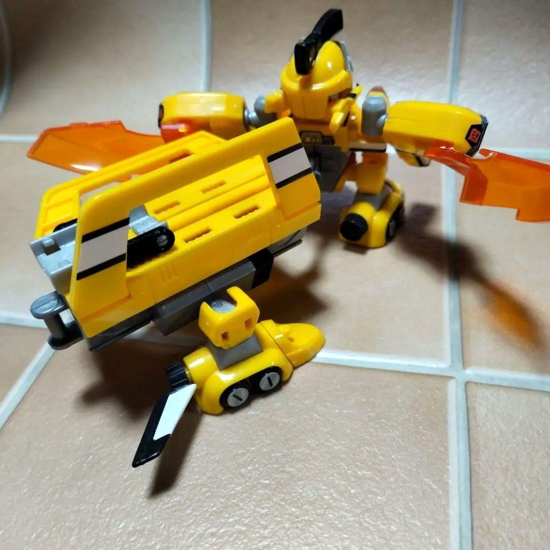 ビーダマン希少⭐B ビーダマン爆外伝⭐〈写真1.2枚目〉4体セット