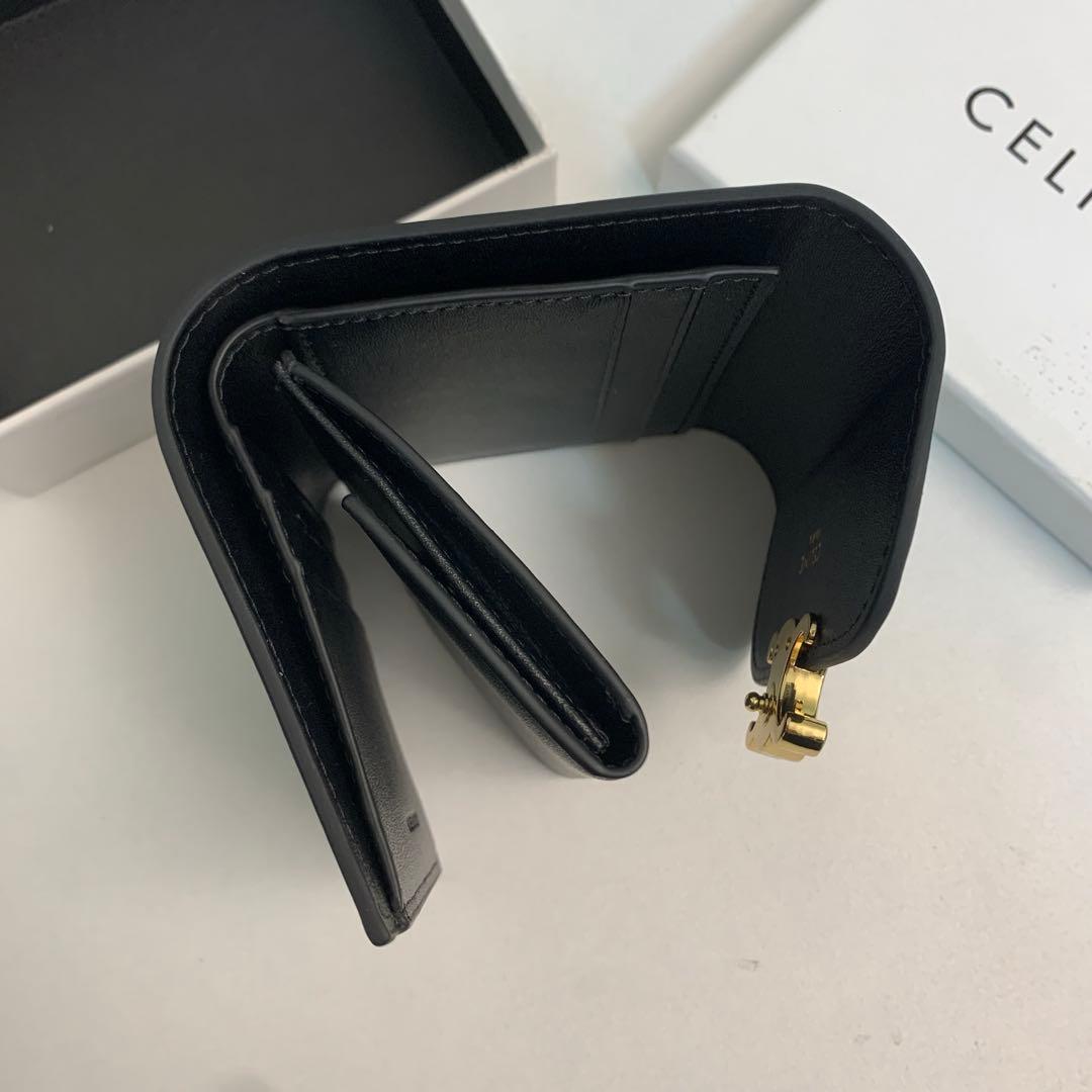CELINE セリーヌ トリオンフ フラップウォレット 折財布 レザー 黒