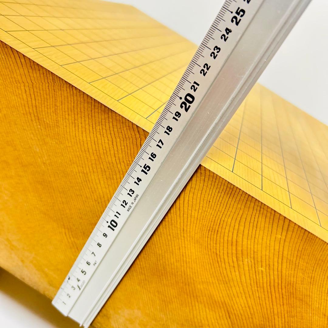 【送料無料】国産 高級 囲碁盤 約6寸 本榧 天地柾目 ヘソ 脚付き