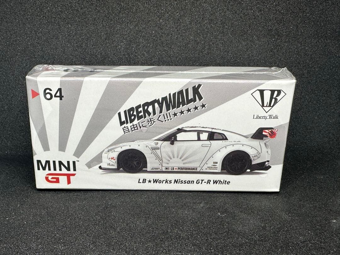 MINI GT ▶︎64 LB☆Works Nissan GT-R ホワイト - メルカリ