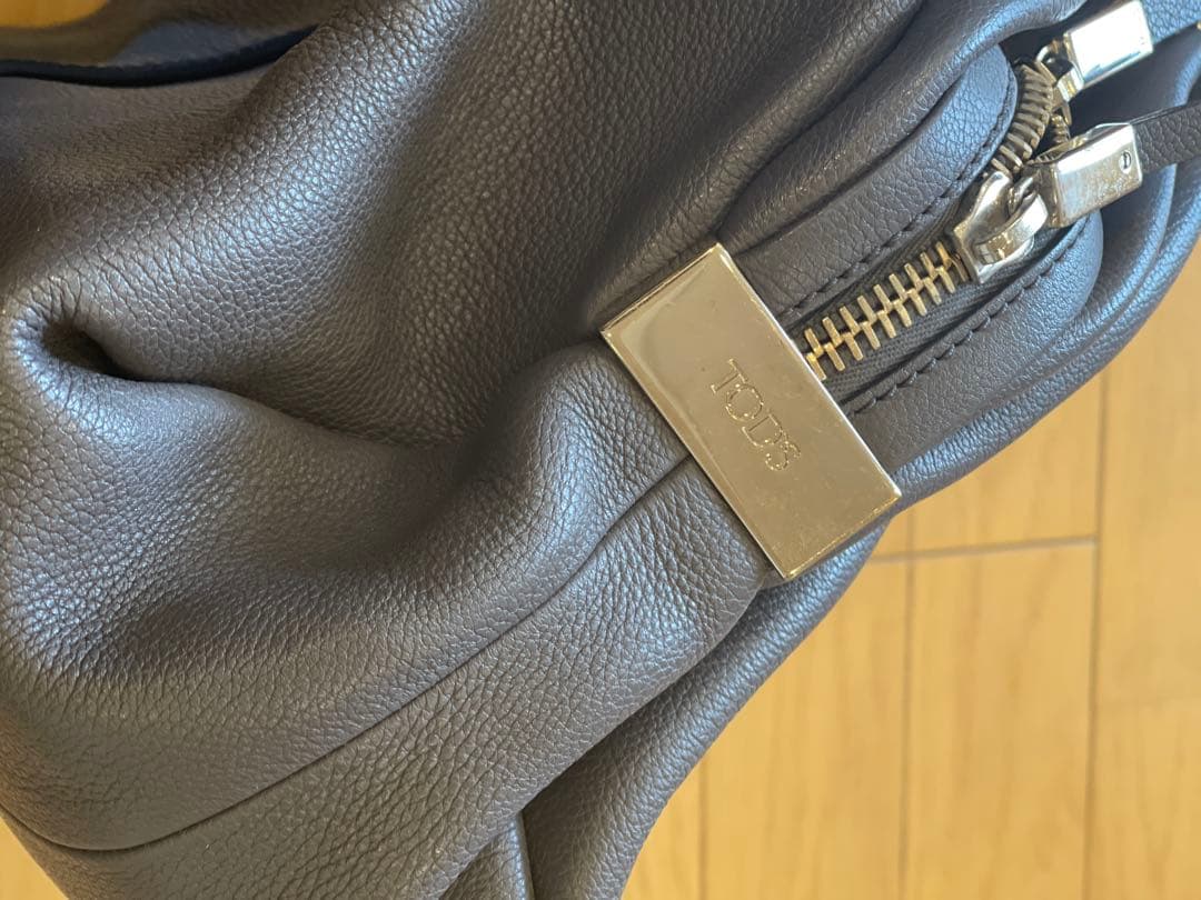Tod’s D Bow Bag トッズ　グレー　レザー ハンドバッグ
