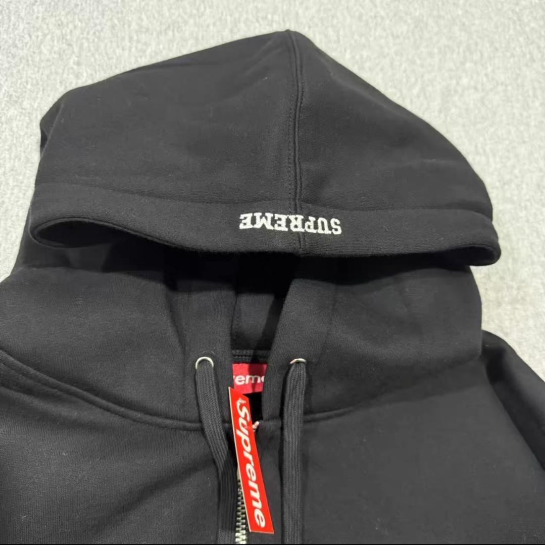 Supreme Sロゴ　ジップアップフーディー