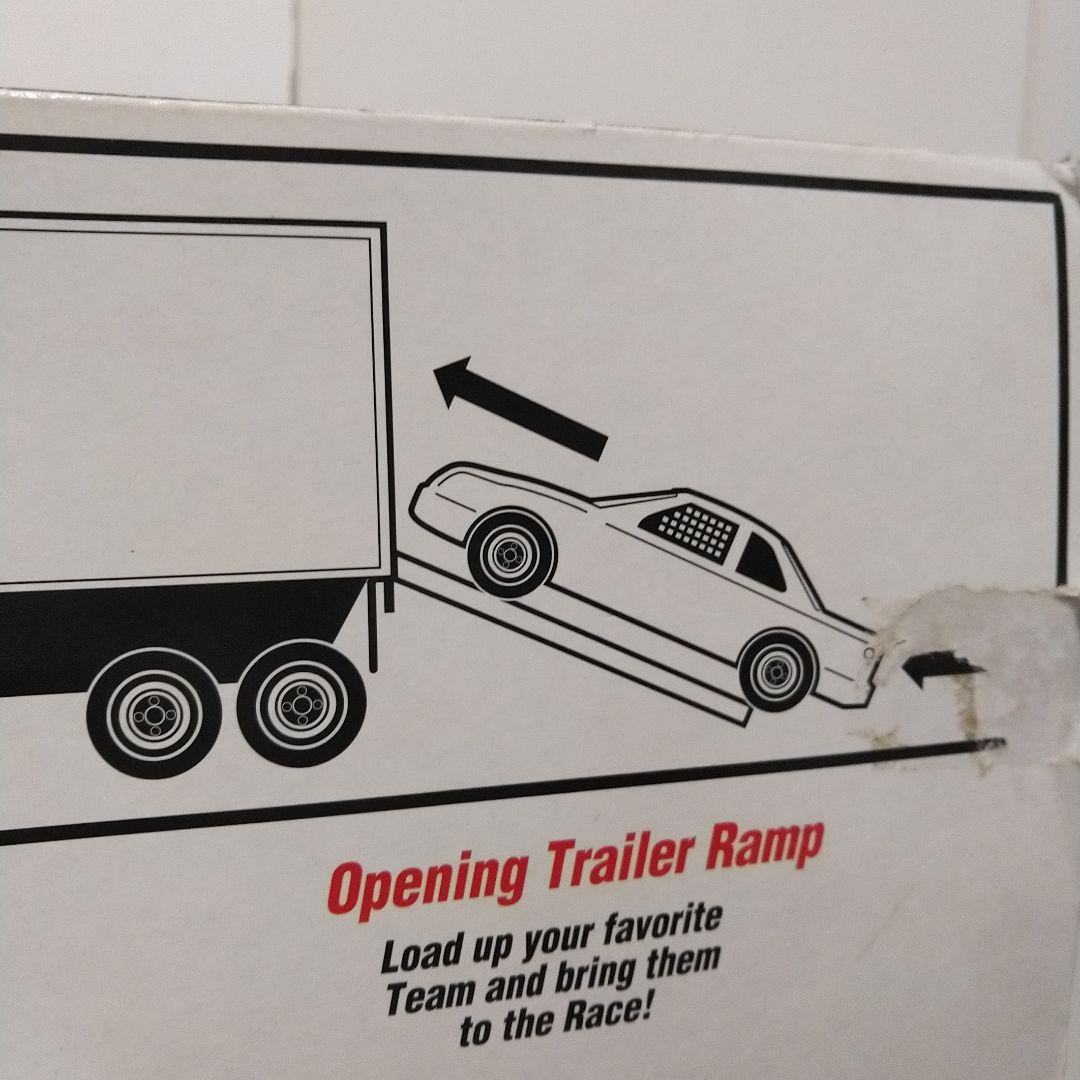 マクドナルド トレーラー リモコン付きラジコン