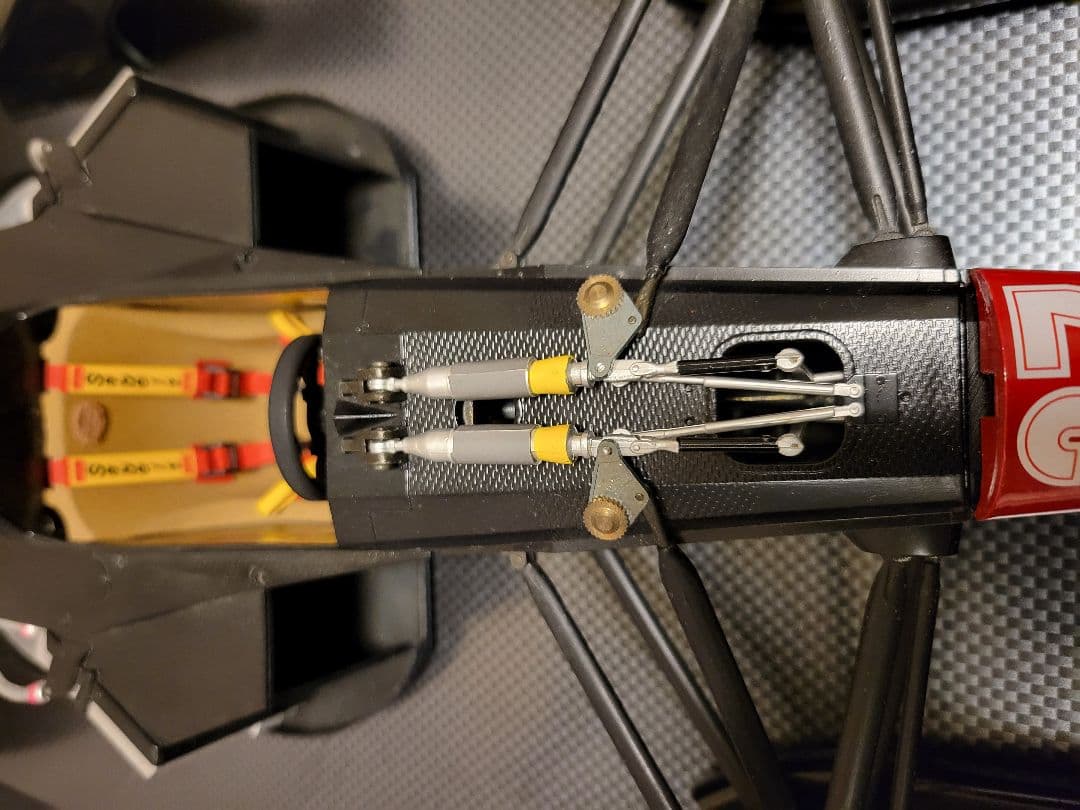 ロッソ 1/8スケール フェラーリ643 ミニチャンプス1/18 アイルトンセナ