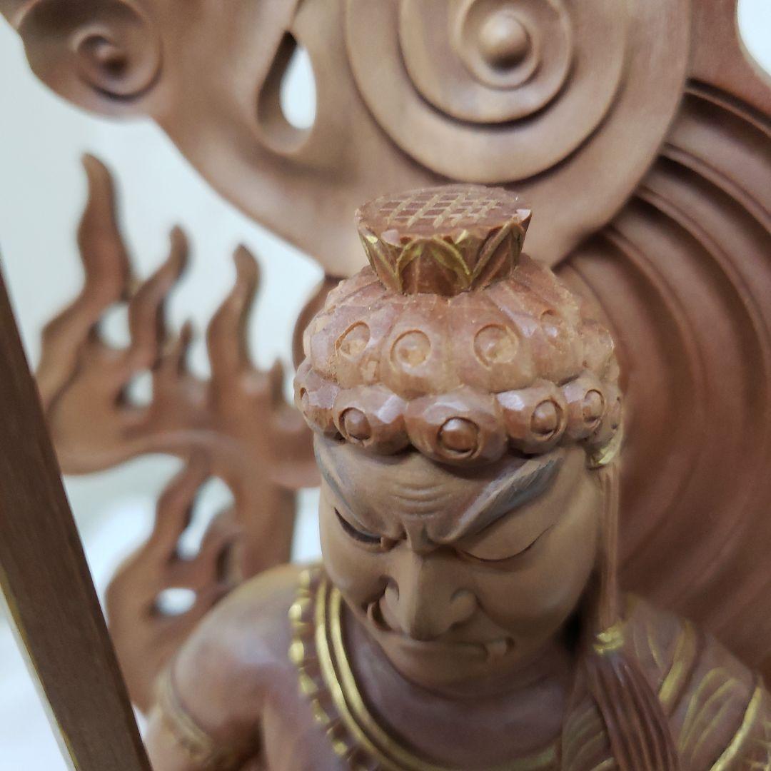 Bフライデー 魔除☆アフリカ白檀 不動明王座像4寸 眼入・瑟瑟座