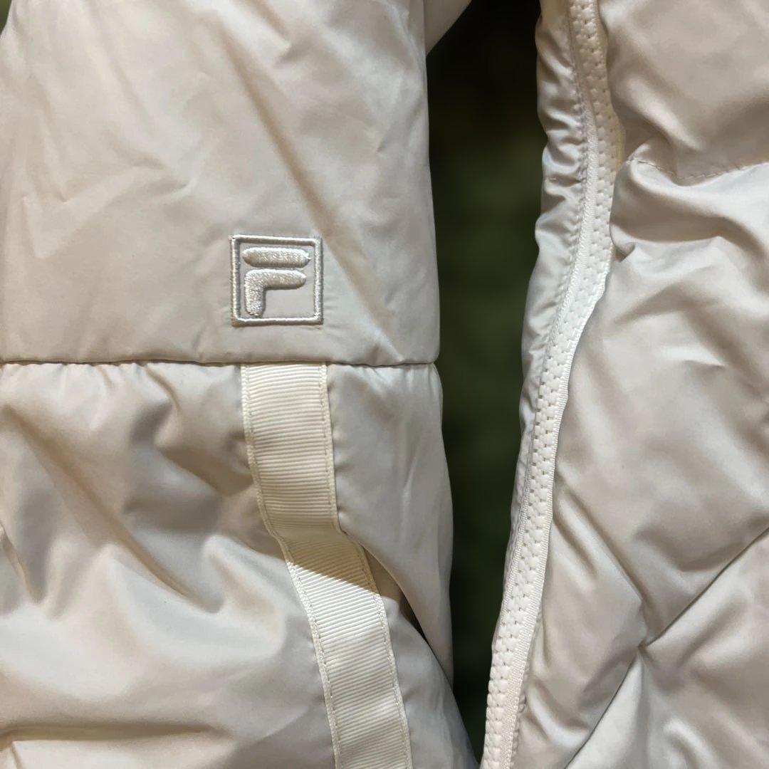 新品Ｌサイズ　フィラゴルフレディース撥水加工フード付き高級ダウンジャケット