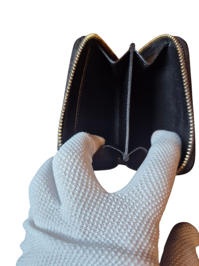 ＰＲＡＤＡ　プラダ　ラウンドファスナー　財布　ケース　小銭入れ