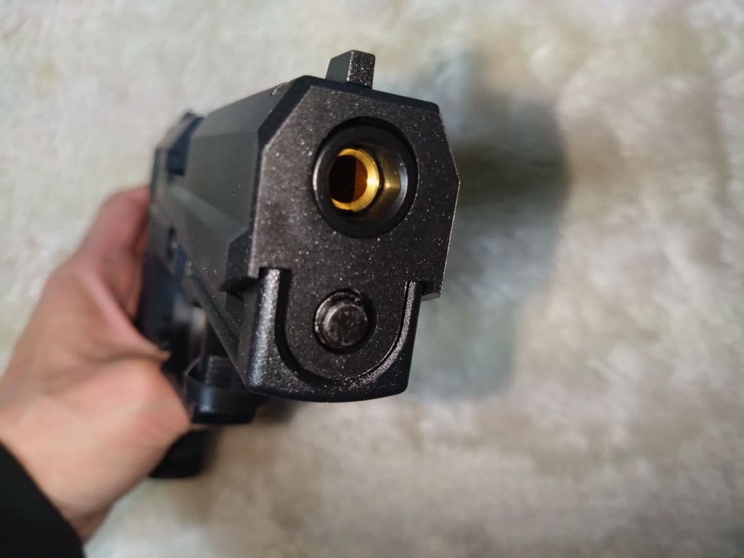 【美品】 東京マルイ ガスブロ USP 9mmフルサイズ マガジン３本付き