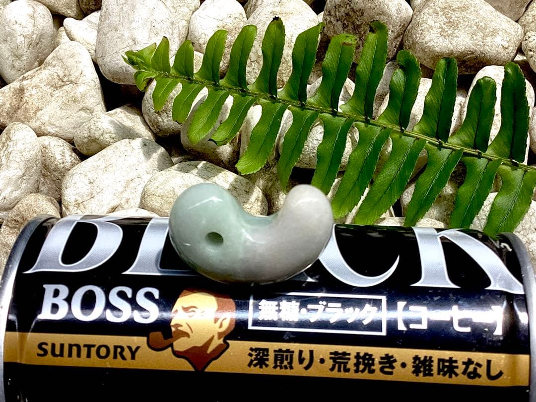 ✳幸運導く**糸魚川翡翠 勾玉 吉祥開運 本物の守護石をお身近